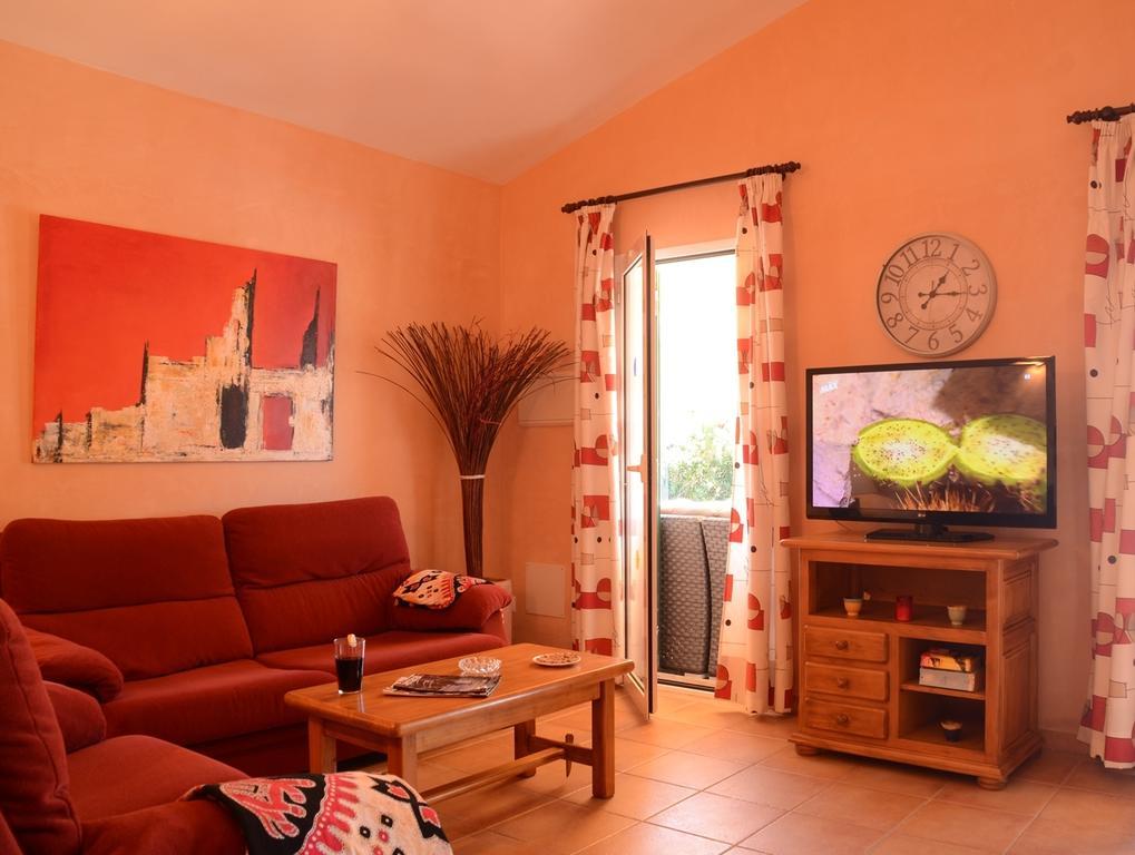 Villas Las Golondrinas Cala en Bosch Luaran gambar