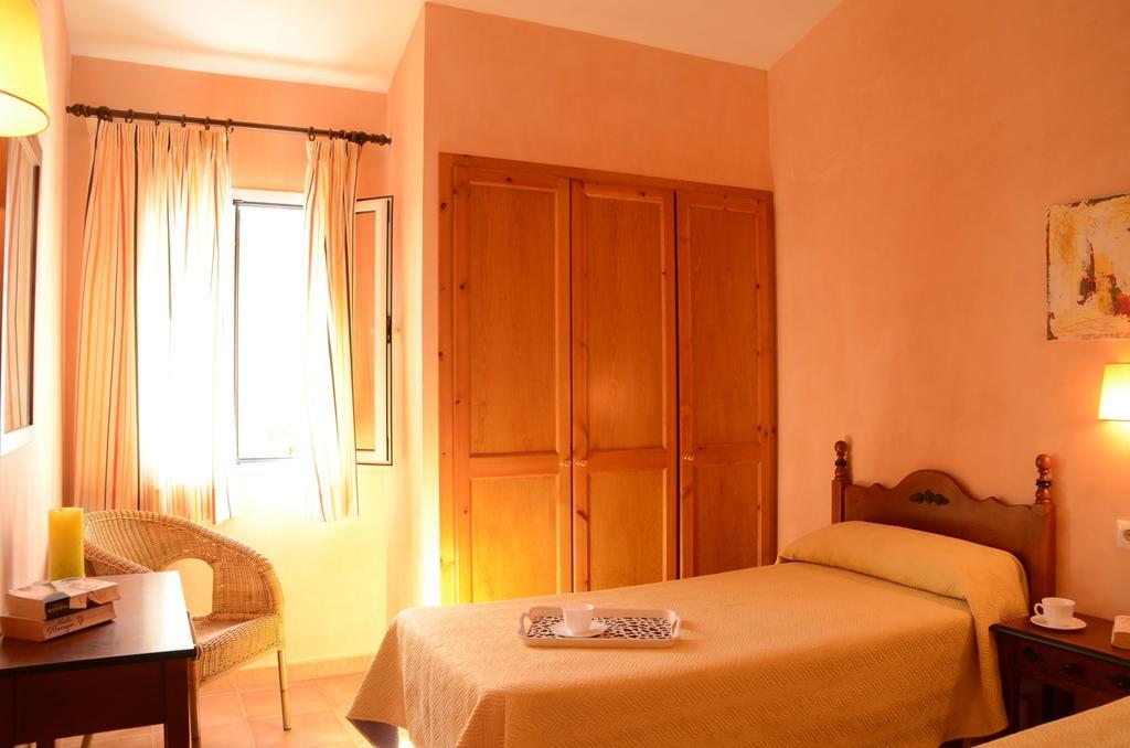Villas Las Golondrinas Cala en Bosch Luaran gambar