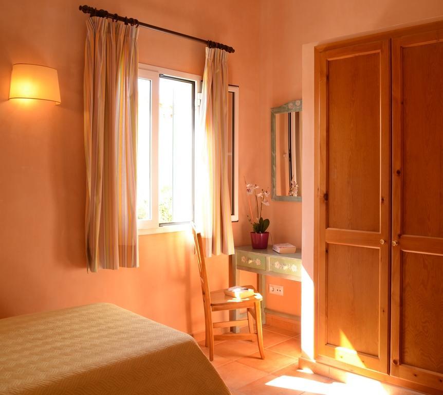 Villas Las Golondrinas Cala en Bosch Luaran gambar